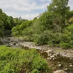 بيت للعطل Dubs Luxury Family Pod كيسويك