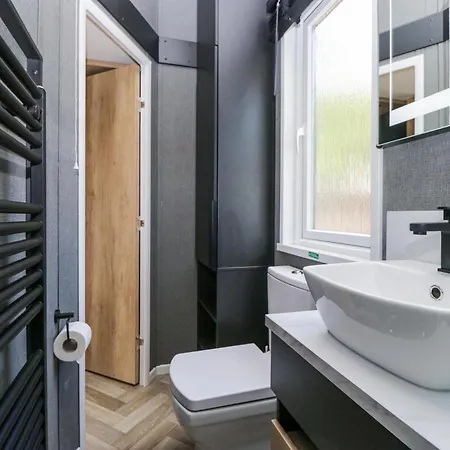 Dubs Luxury Family Pod Кесвик