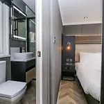 Dubs Luxury Family Pod 別荘