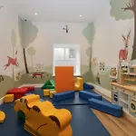Dubs Luxury Family Pod